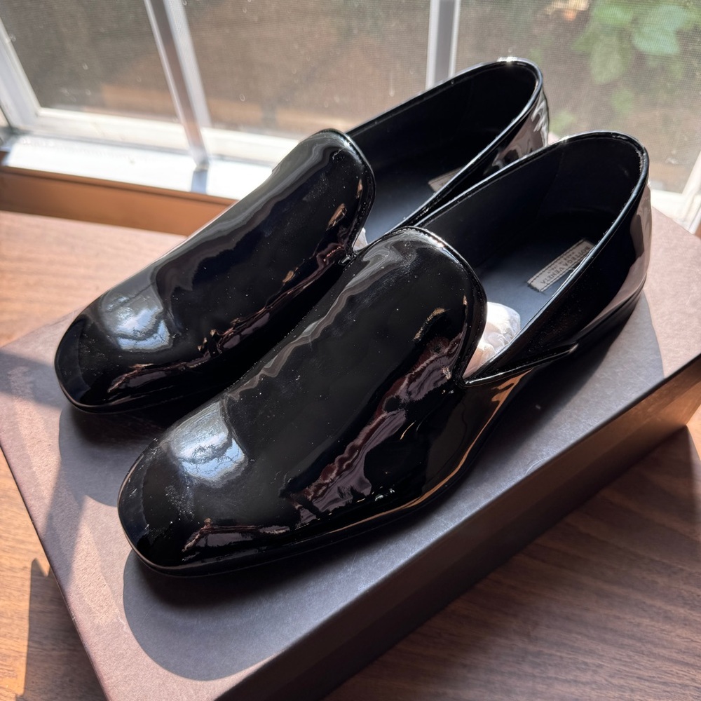 Bottega Veneta Shiny Black Leather Loafers
